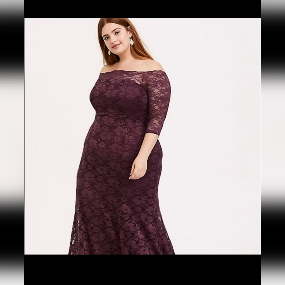 Torrid NWT burgandy lace gown